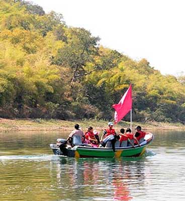 pench boating tour